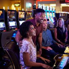 winsortoto link platform interface showing slot game library and account dashboard